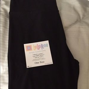 LuLaRoe solid black leggings